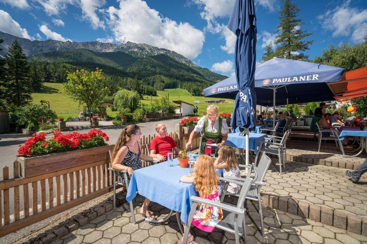 Hotel-Restaurant Forellenhof Puchberg am Schneeberg Bagian luar foto