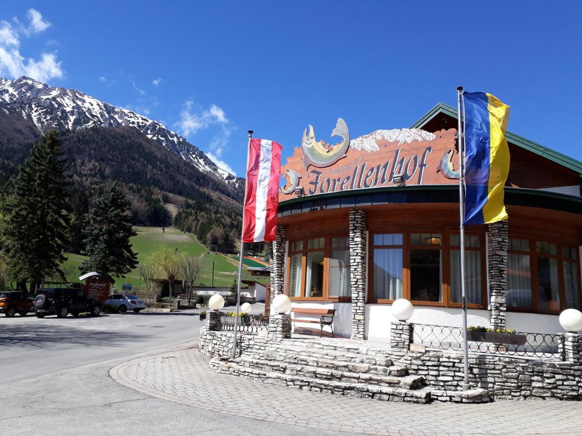 Hotel-Restaurant Forellenhof Puchberg am Schneeberg Bagian luar foto